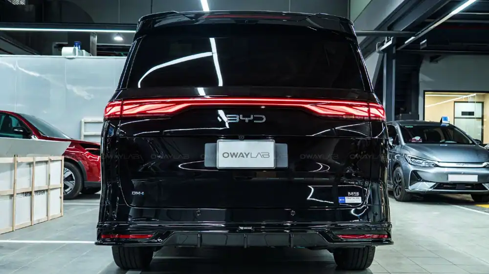 BYD M9 lắp bodykit OwayLab ảnh 4