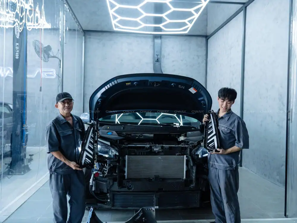 BYD M9 lắp đèn LED cản trước ảnh 4