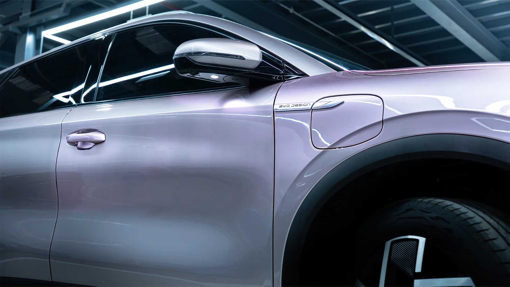 BYD Atto 3 dán đổi màu Hồng Fantastic Grey ảnh 5